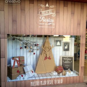Escaparate Navidad farmacia Espinos