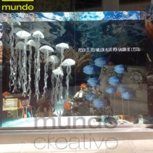 Escaparate farmacia - campaña verano