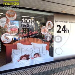 Escaparate farmacia - campaña Salud Sexual